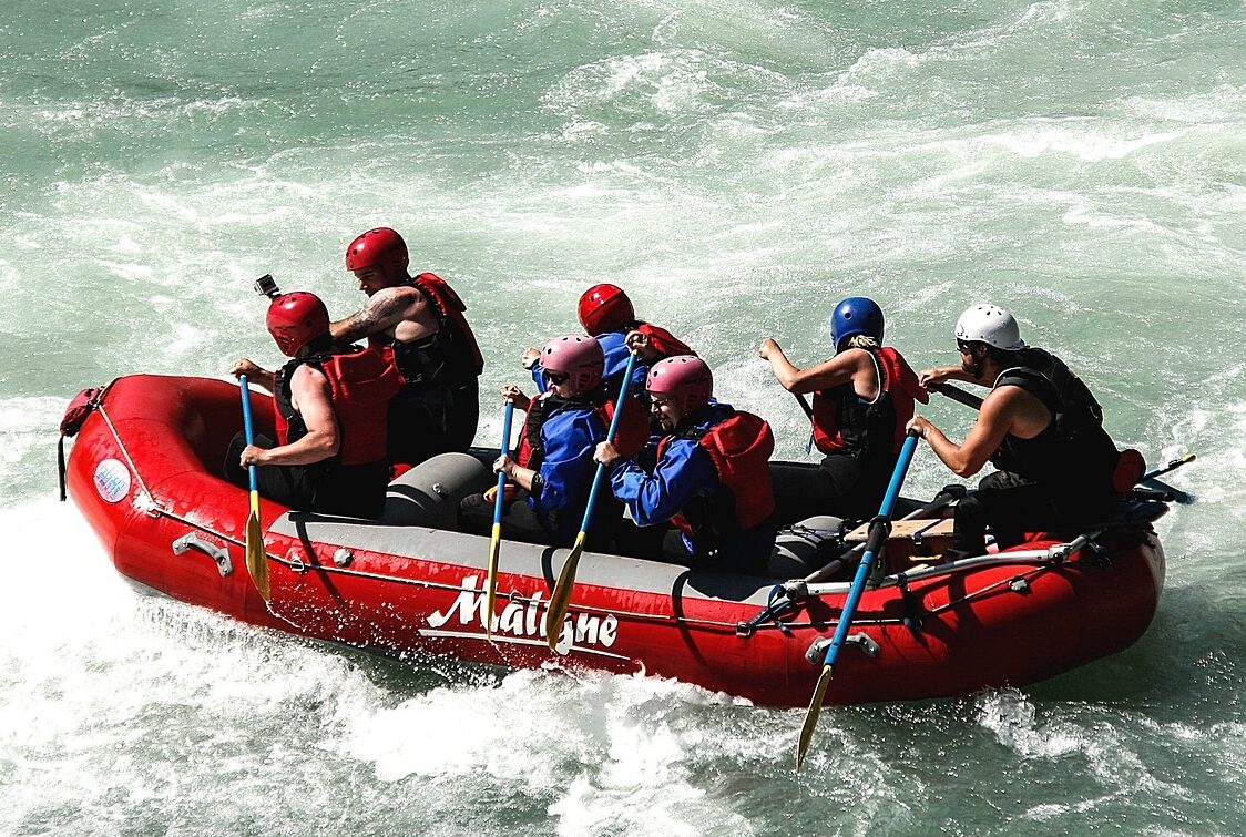 Rafting en el Cañón de Almadenes con visita a cuevas y fotos