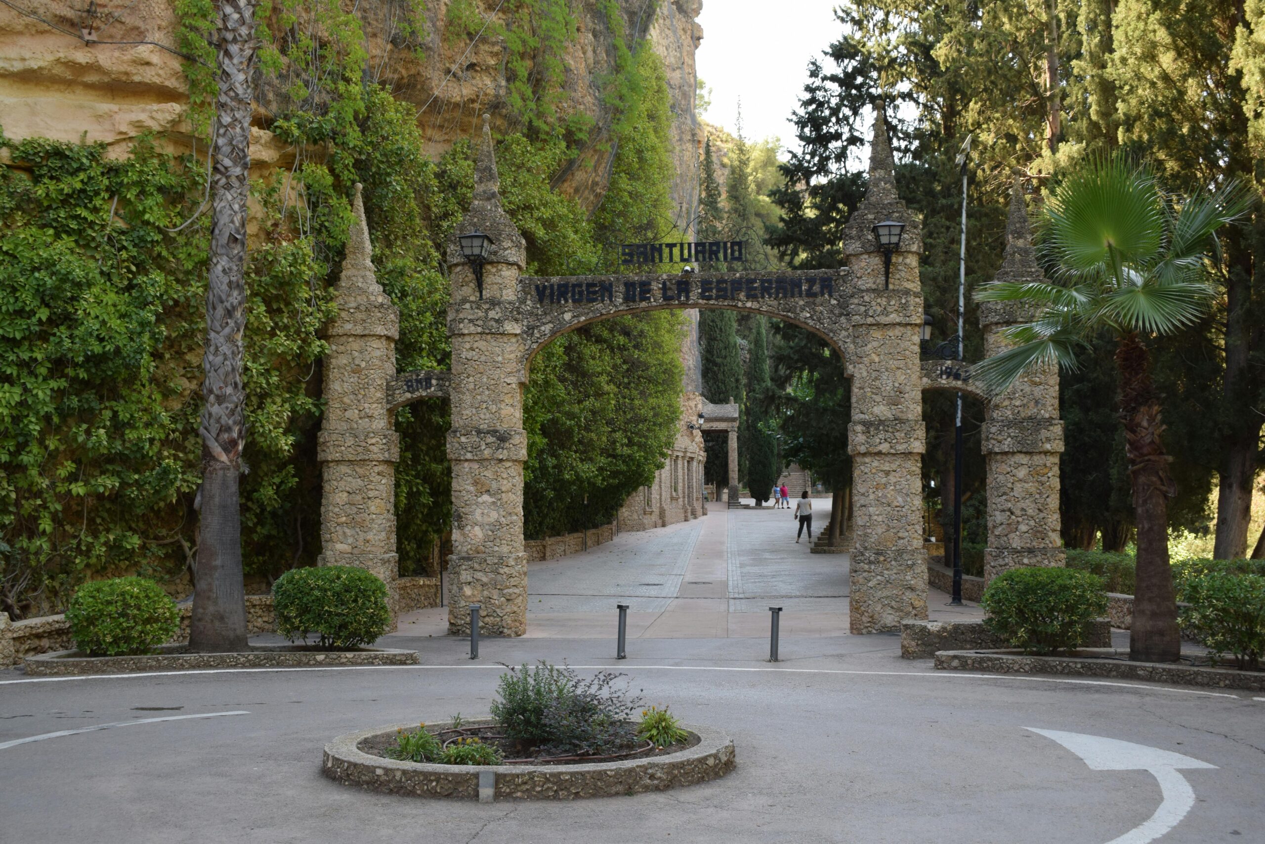 Entrada al Santuario Virgen de Calasparra