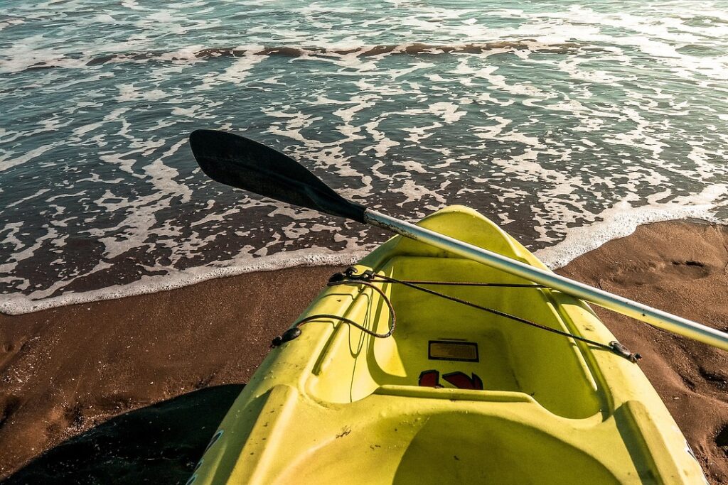 Actividad en Kayak por la costa de Jávea. Cala Tango y el Parque Natural de San Antonio